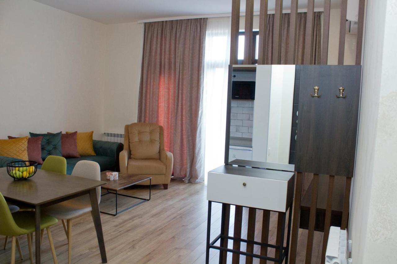 Aura Sameba, Luxury Apartment Tbilisi Eksteriør billede