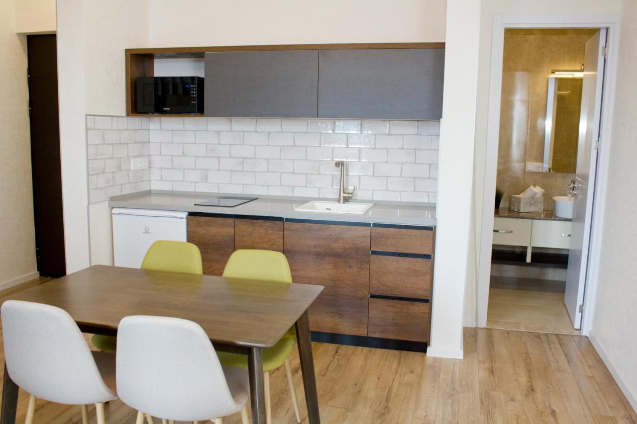 Aura Sameba, Luxury Apartment Tbilisi Eksteriør billede