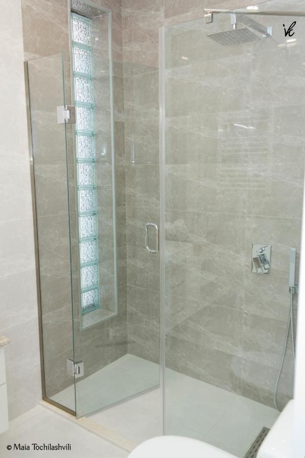 Aura Sameba, Luxury Apartment Tbilisi Eksteriør billede