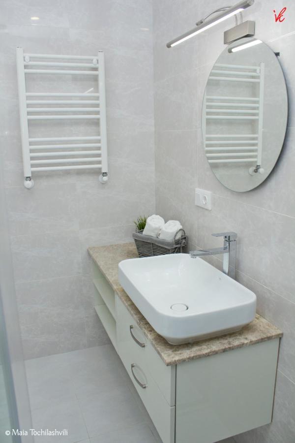 Aura Sameba, Luxury Apartment Tbilisi Eksteriør billede