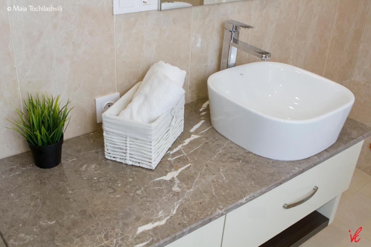Aura Sameba, Luxury Apartment Tbilisi Eksteriør billede