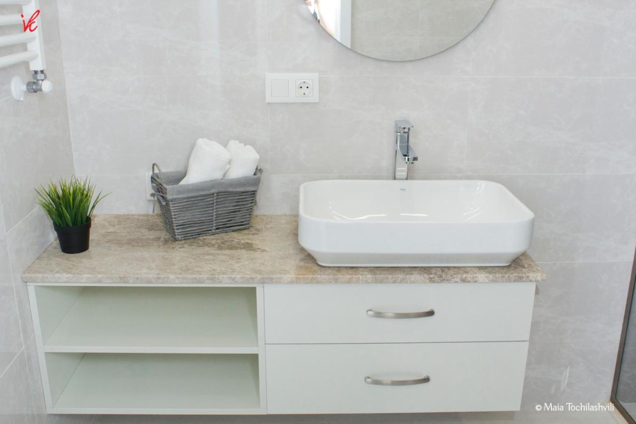 Aura Sameba, Luxury Apartment Tbilisi Eksteriør billede